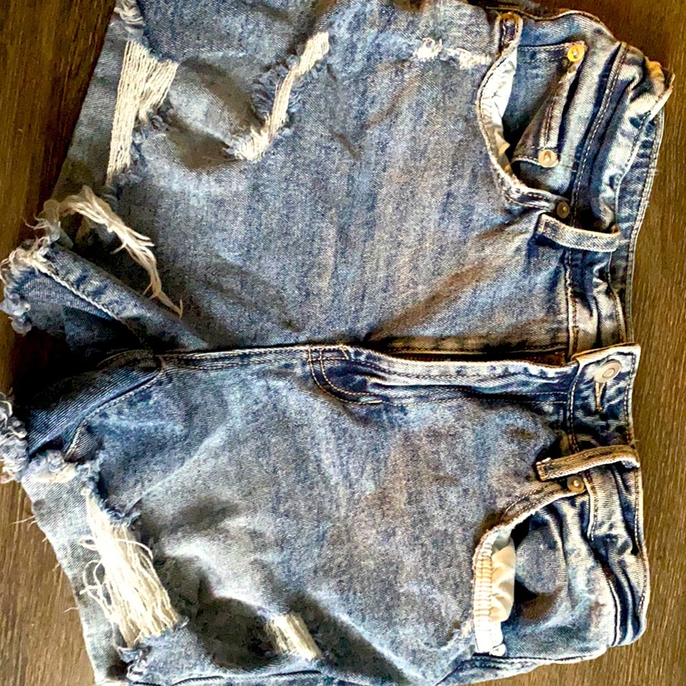 Just got the shorts just to big for me